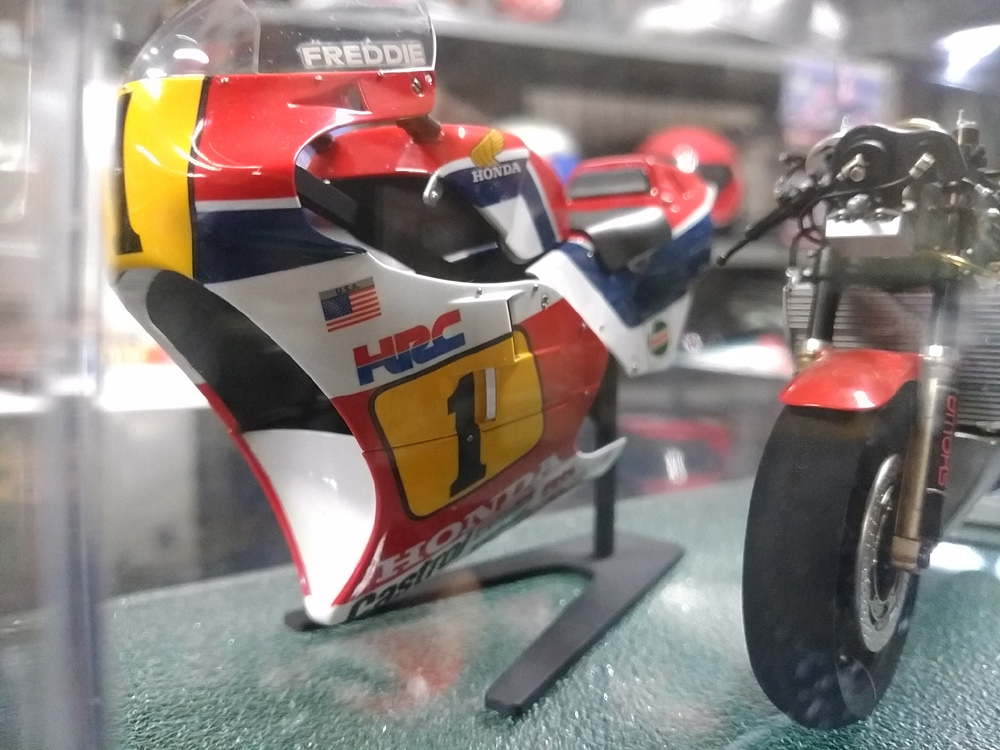 \'84 HONDA NSR500　なんていかが？_d0130115_17521559.jpg