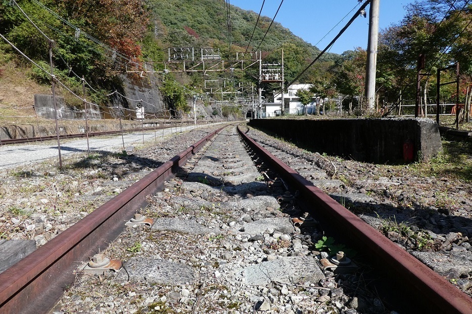 碓氷峠アプトの道を歩く その４ 熊ノ平駅 そらいろのパレット