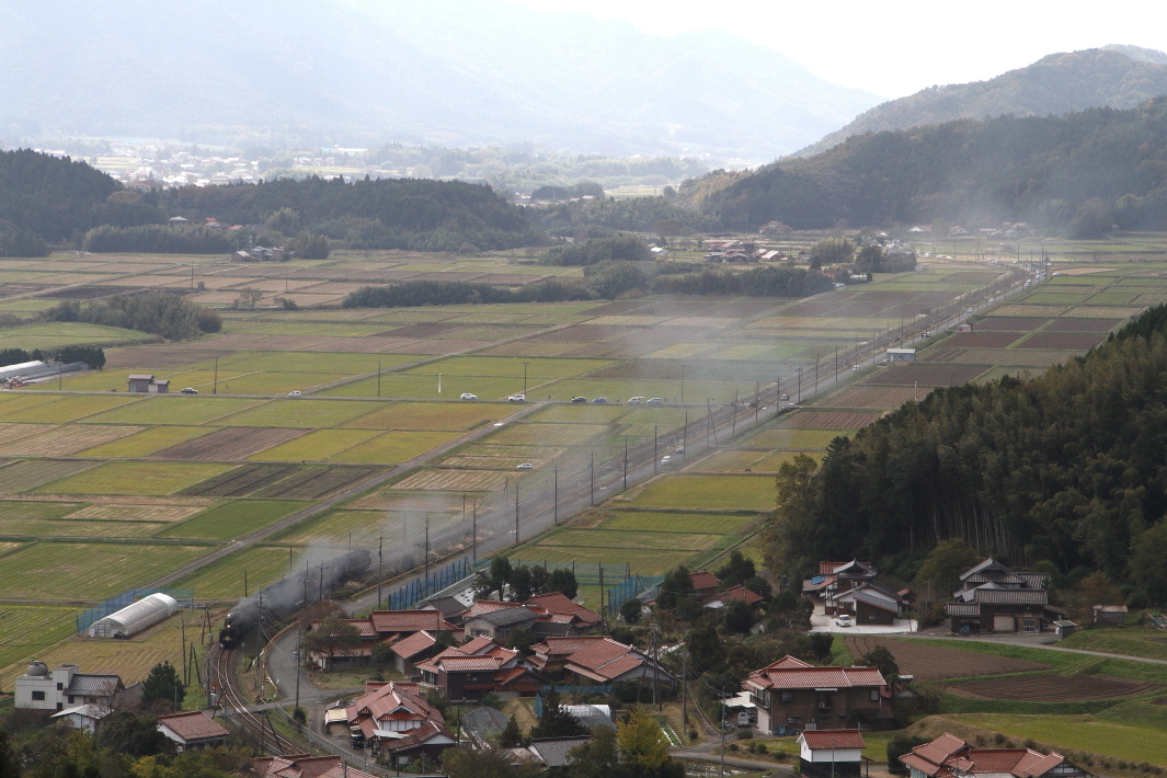 晩秋の盆地に漂う煙　- 2019年晩秋・山口線 -_b0190710_22462025.jpg