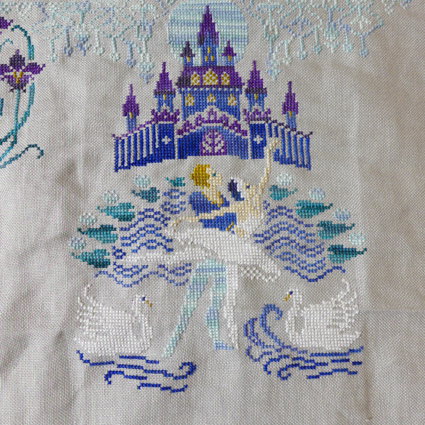 Owl Forest Embroidery - Swan Lake 05 : Point de X のこと