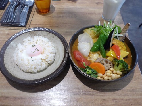 吉祥寺「Rojiura Curry SAMURAI.」へ行く。_f0232060_1650497.jpg