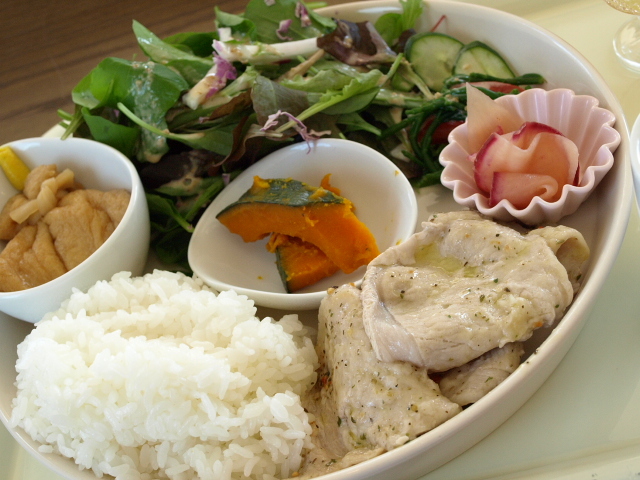 カフェ ミントブルー　その２(日替わりＡセット)_d0153062_06411266.jpg