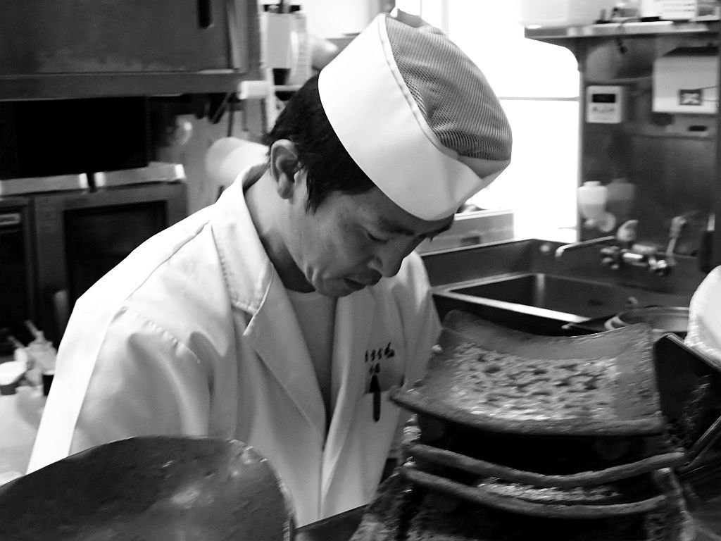 富屋町「あまた屋」でカキフライ定食_e0220163_15581127.jpg