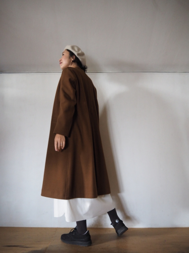 maison de soil V-collar coat_e0357389_12104561.jpg