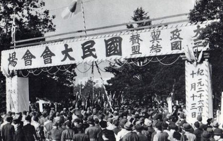 日本の分断 - 可視化されない分断、「パヨク」と「ネトウヨ」_c0315619_13331596.png