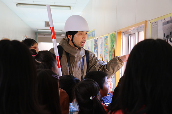 【ウイマムAIS 加賀城匡貴×白老小学校】11/12 1日目:環境調査・員・学校_a0062127_15382535.jpg