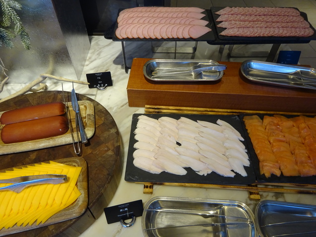 「シースケイプ」の朝食@「ヒルトン東京お台場」_b0405262_20203928.jpg