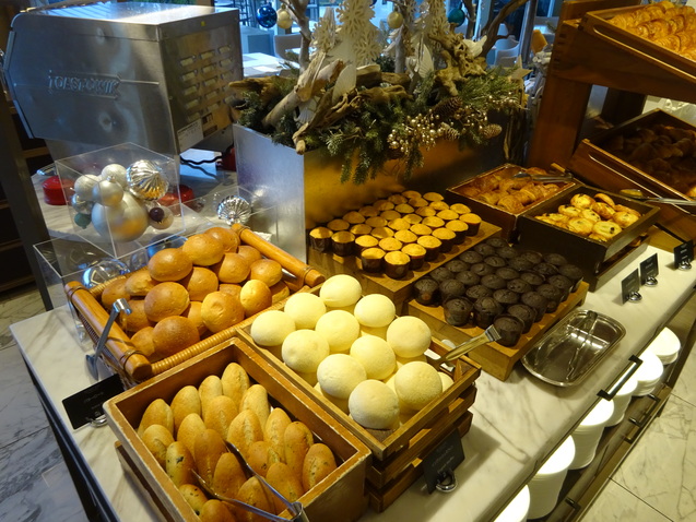 「シースケイプ」の朝食@「ヒルトン東京お台場」_b0405262_20221739.jpg