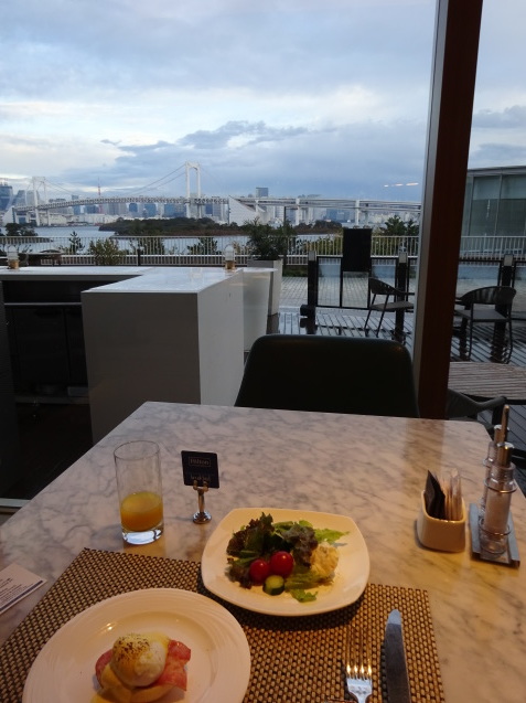 「シースケイプ」の朝食@「ヒルトン東京お台場」_b0405262_20240247.jpg
