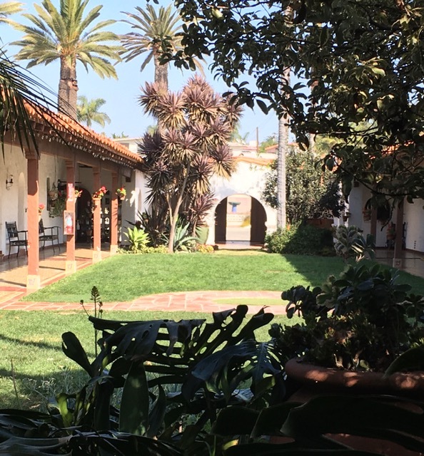 Casa Romantica のセメントタイルの床_e0350971_11310047.jpg
