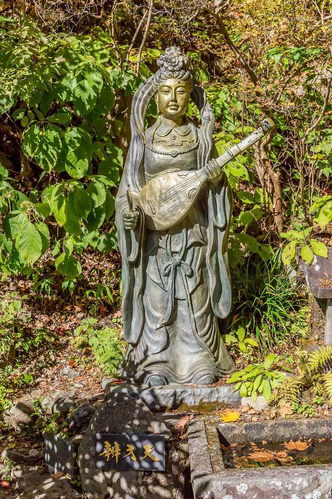 榛名神社_f0044056_13131683.jpg