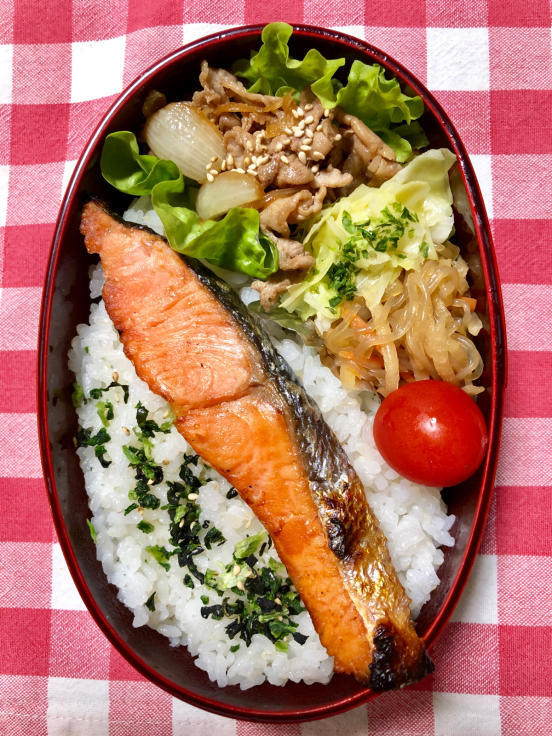 焼鮭弁当 日だまりカフェ