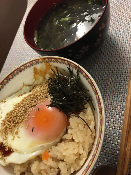 ひとりランチにトマト入りの白湯ラーメンを作りました。_f0188075_19114062.jpg