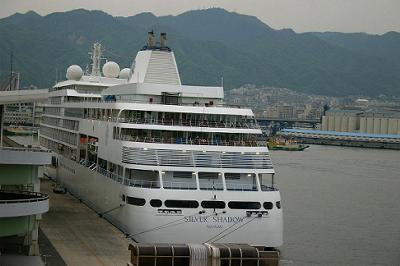 シルバー・シャドー 2004年4月30日神戸港寄港_b0051598_21262596.jpg