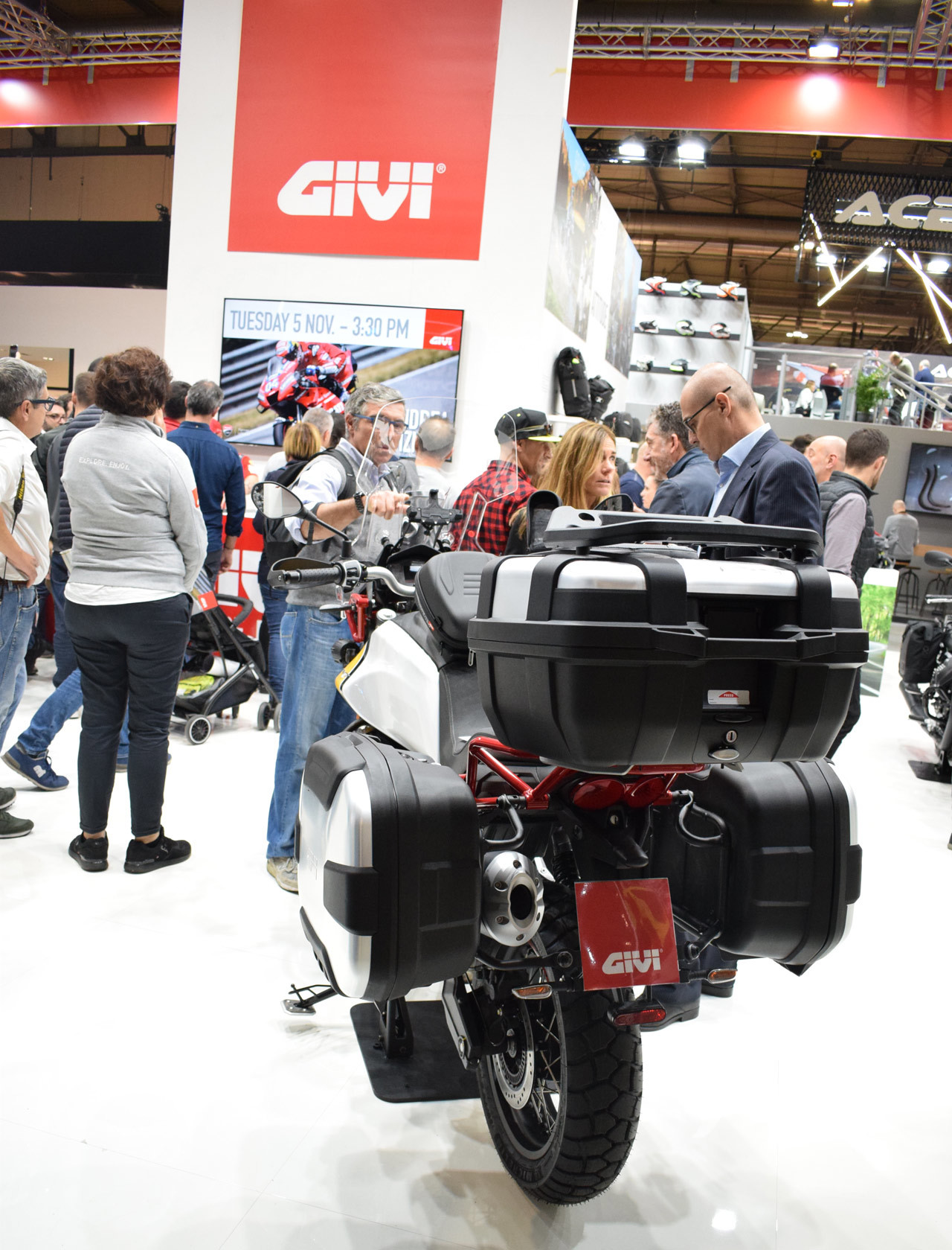 バイク天国☆イタリアの旅 EICMA会場の様子 その3_d0099181_19445809.jpg