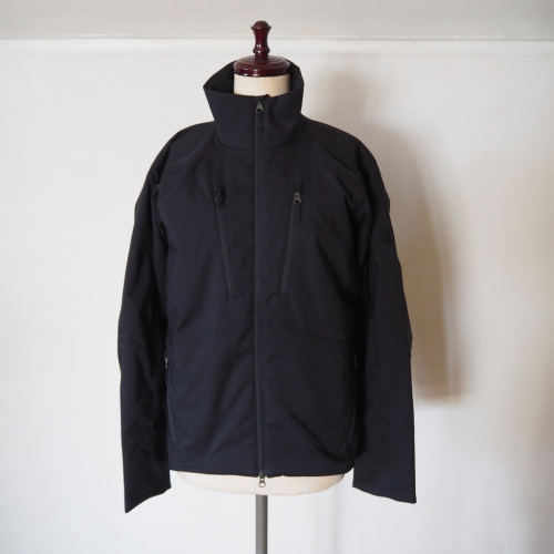 poutnik by Tilak BIAFO jacket : CASA NICE DAYS poutnik by Tilak BIAFO jacket : CASA NICE DAYS