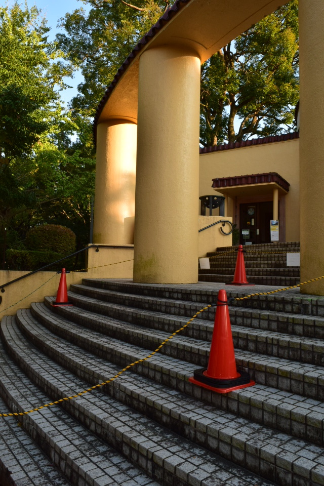 東京多摩市の旧多摩聖蹟記念館(建築家・関根要太郎作品再見)_f0142606_14152691.jpg