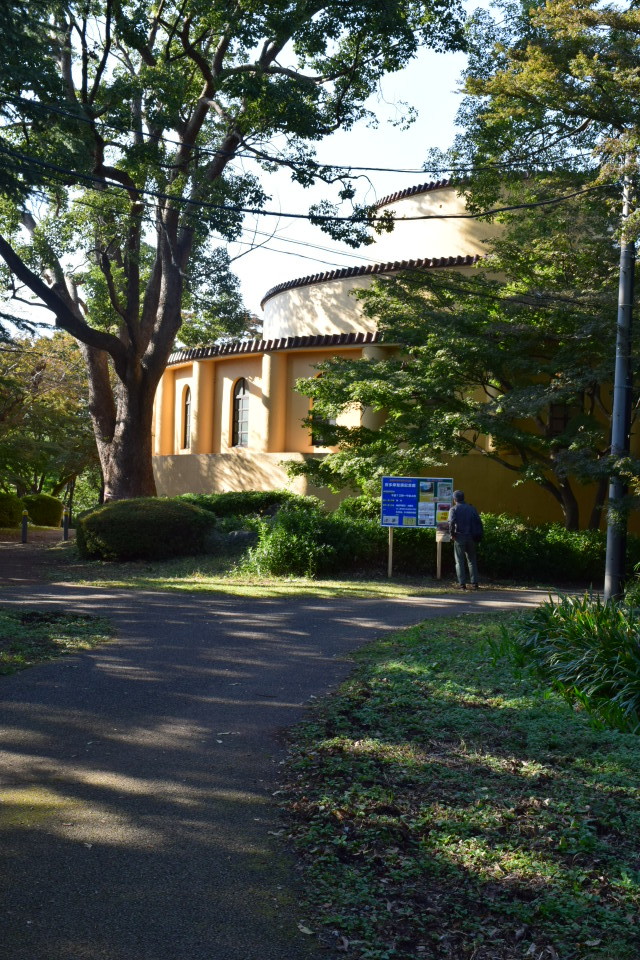 東京多摩市の旧多摩聖蹟記念館(建築家・関根要太郎作品再見)_f0142606_14195139.jpg