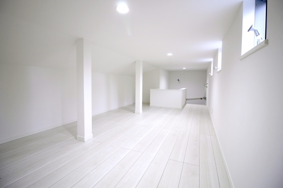 2.5階・物干し部屋がある家完成しました!_c0064859_15053765.jpg