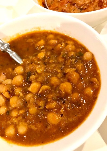 スーパーで買ったインドカレーで夕食 _d0269832_23171818.jpeg