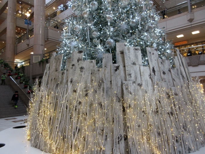 【ランドマークタワーのクリスマスツリー】_b0009849_19275869.jpg