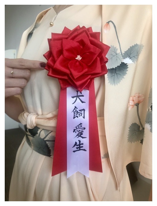 詩のことなど考えながら座っていた(身体の後ろ側が暑かった)。_b0016168_14124019.jpeg