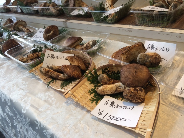 あ~きのゆ~う~ひ~にぃ~♪_e0036217_22173010.jpg