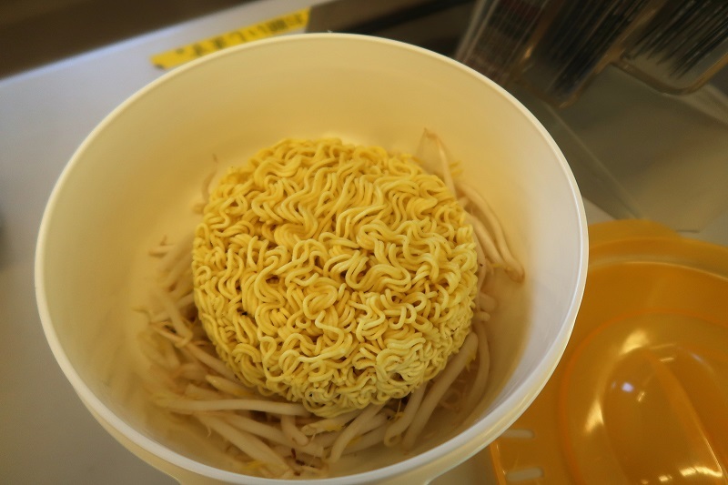 ラーメンとGSOMIA_f0076731_13233513.jpg