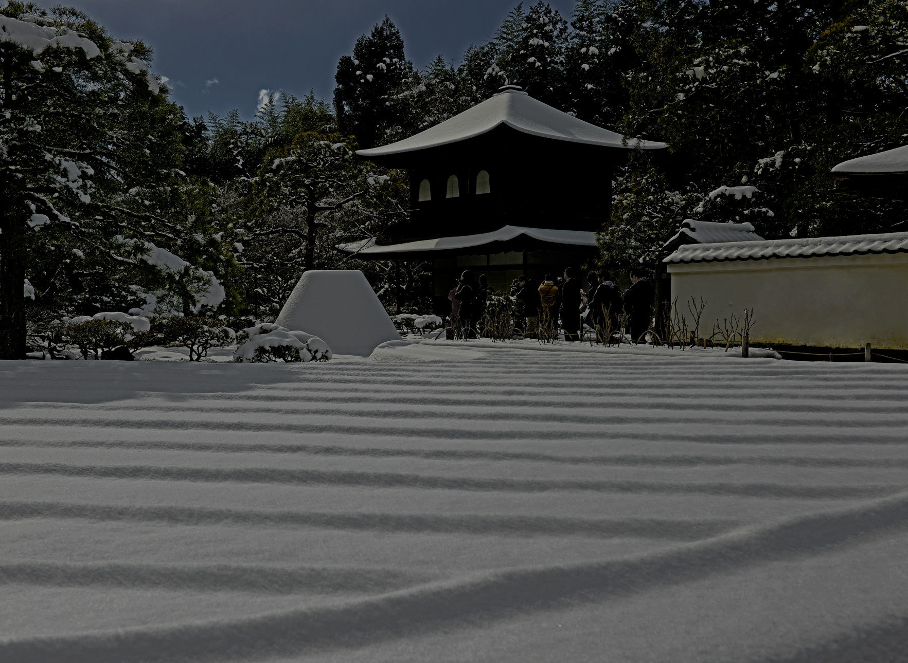 月明かりの銀閣寺_c0232370_01065375.jpg