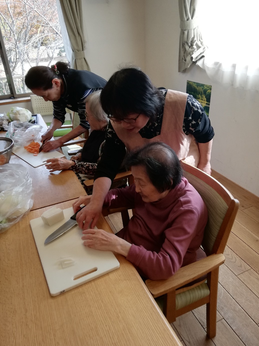 1F 家族食事交流会_f0376200_10573485.jpg