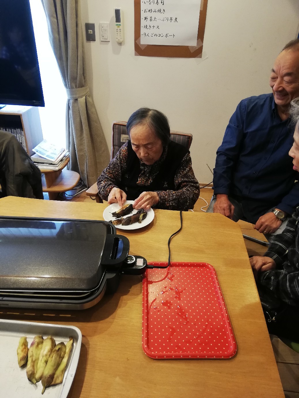 1F 家族食事交流会_f0376200_11081827.jpg