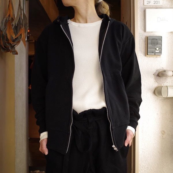 ジップアップパーカー　sans limite_d0364239_18471625.jpg