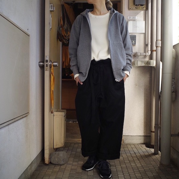 ジップアップパーカー　sans limite_d0364239_18481670.jpg