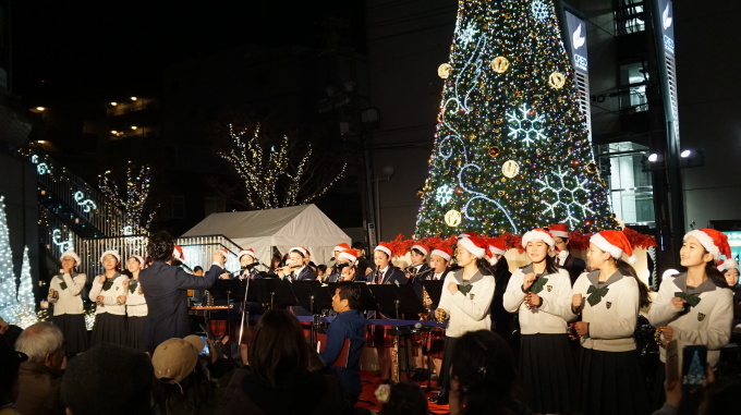 クレド岡山クリスマスツリーライティングイベント Sanyo Bandの素顔 クレド岡山クリスマスツリーライティングイベント Sanyo Bandの素顔