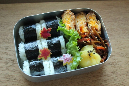 ふふ4歳のお弁当 と バナナ_c0327192_14374922.jpg