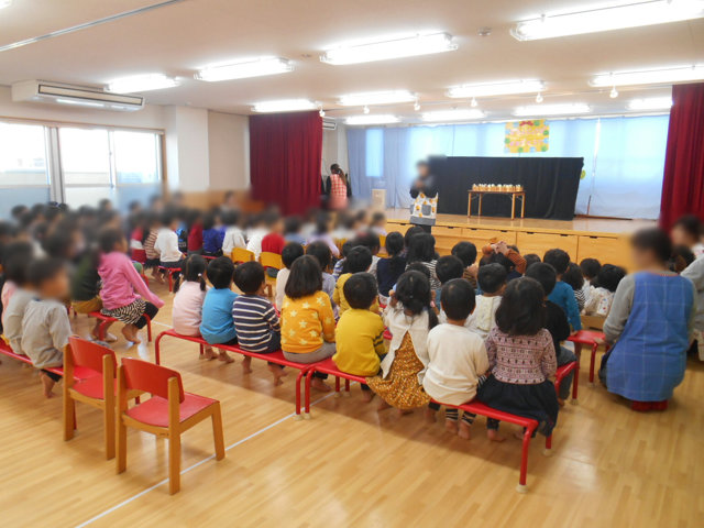 お誕生日会_e0148419_1120434.jpg