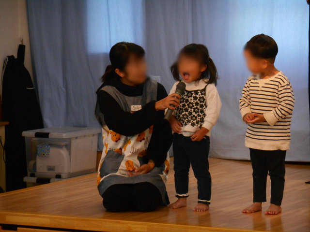 お誕生日会_e0148419_1121524.jpg