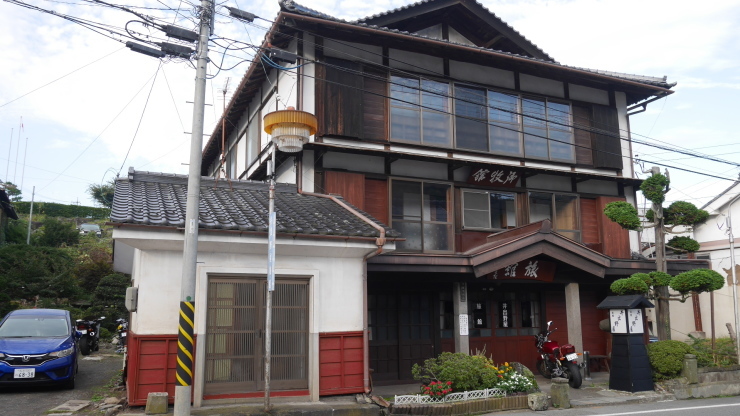 中山道に面する木造三階－望月・井出野屋旅館_a0385880_22262428.jpg