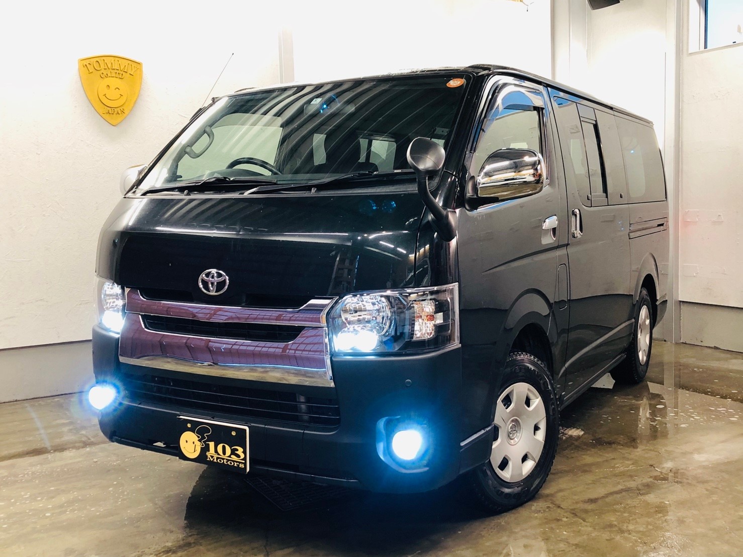 12月17日(火)本店ブログ♪ ハイエースバン 5ドアバン3.0DT スーパーGLロング 4WD_b0127002_16100157.jpg