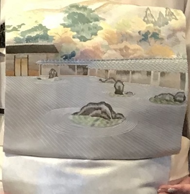 11周年・キティさん・山水画の着物に石庭の帯・帯地バッグ。_f0181251_17543331.jpg