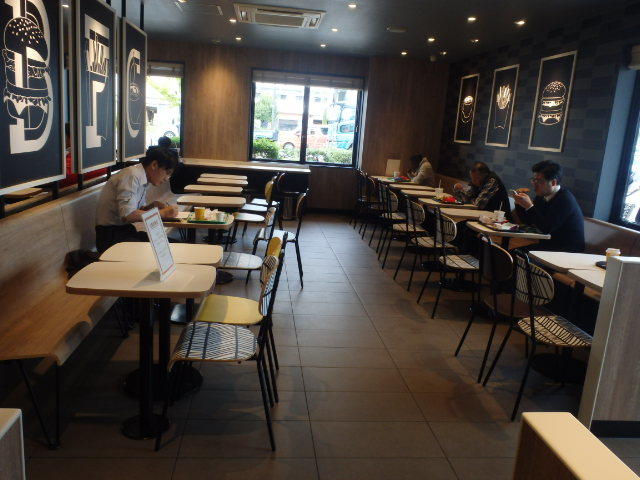 マクドナルド 2号線脇浜店_c0118393_08542462.jpg