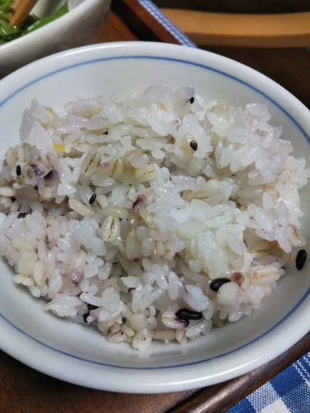 スノーマン点灯と牡蠣と雑穀_f0316507_09054449.jpg