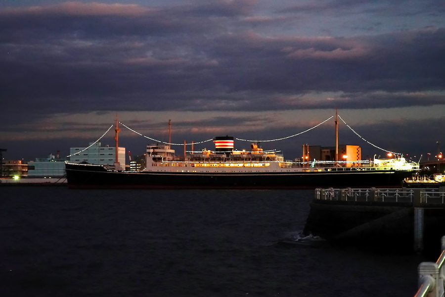 横浜港の夜景1_a0263109_10464139.jpg