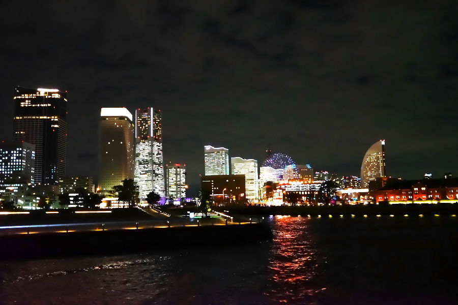 横浜港の夜景1_a0263109_10471499.jpg