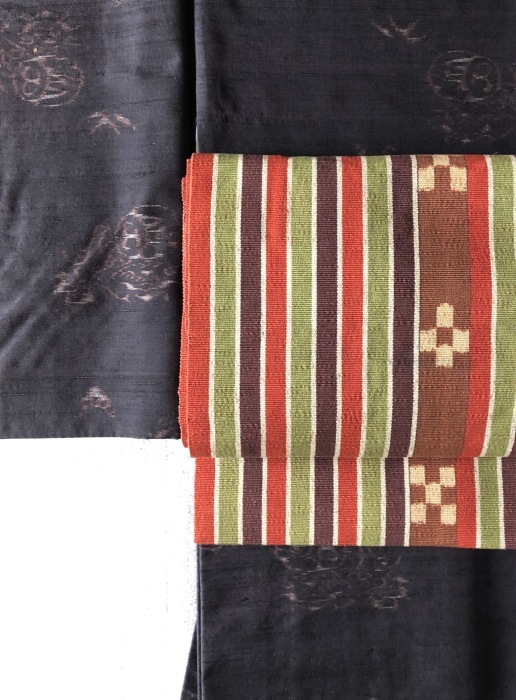 絵絣の久米島紬 : 丘の上から通信