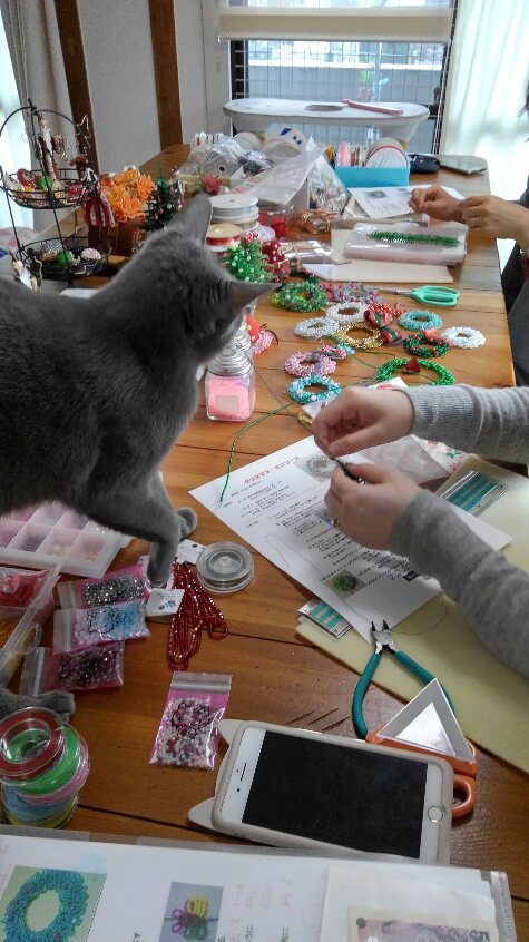 クリスマスリースのお教室開催中_d0152937_18251832.jpg