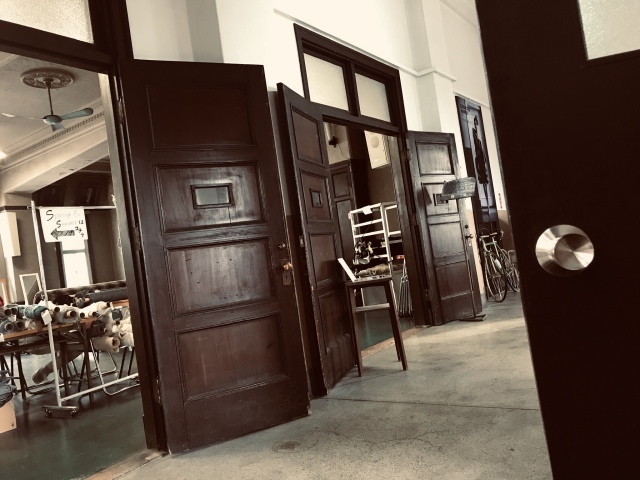 謎の生地屋_d0101846_20105269.jpeg