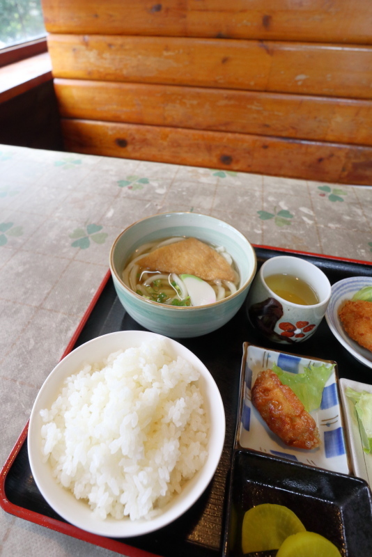 手打うどん 文吉で、焼き魚定食(うどん付)_a0077663_09014434.jpg