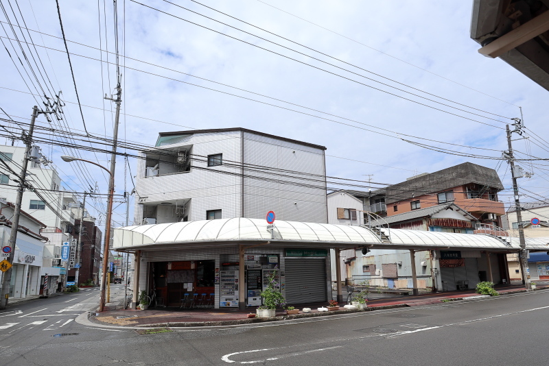 手打うどん 藤家で、タイカレーうどん_a0077663_09584225.jpg