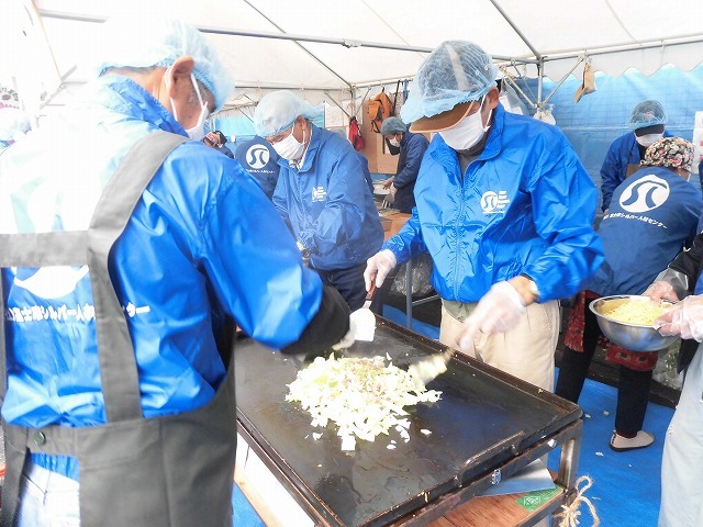 元気な先輩方に力をいただいた! 「シルバー人材センターふれあいフェス」と、昭和33年吉原一中卒業生の「三八展」_f0141310_08131734.jpg